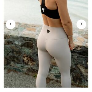 NWT Femme Royale Leggings